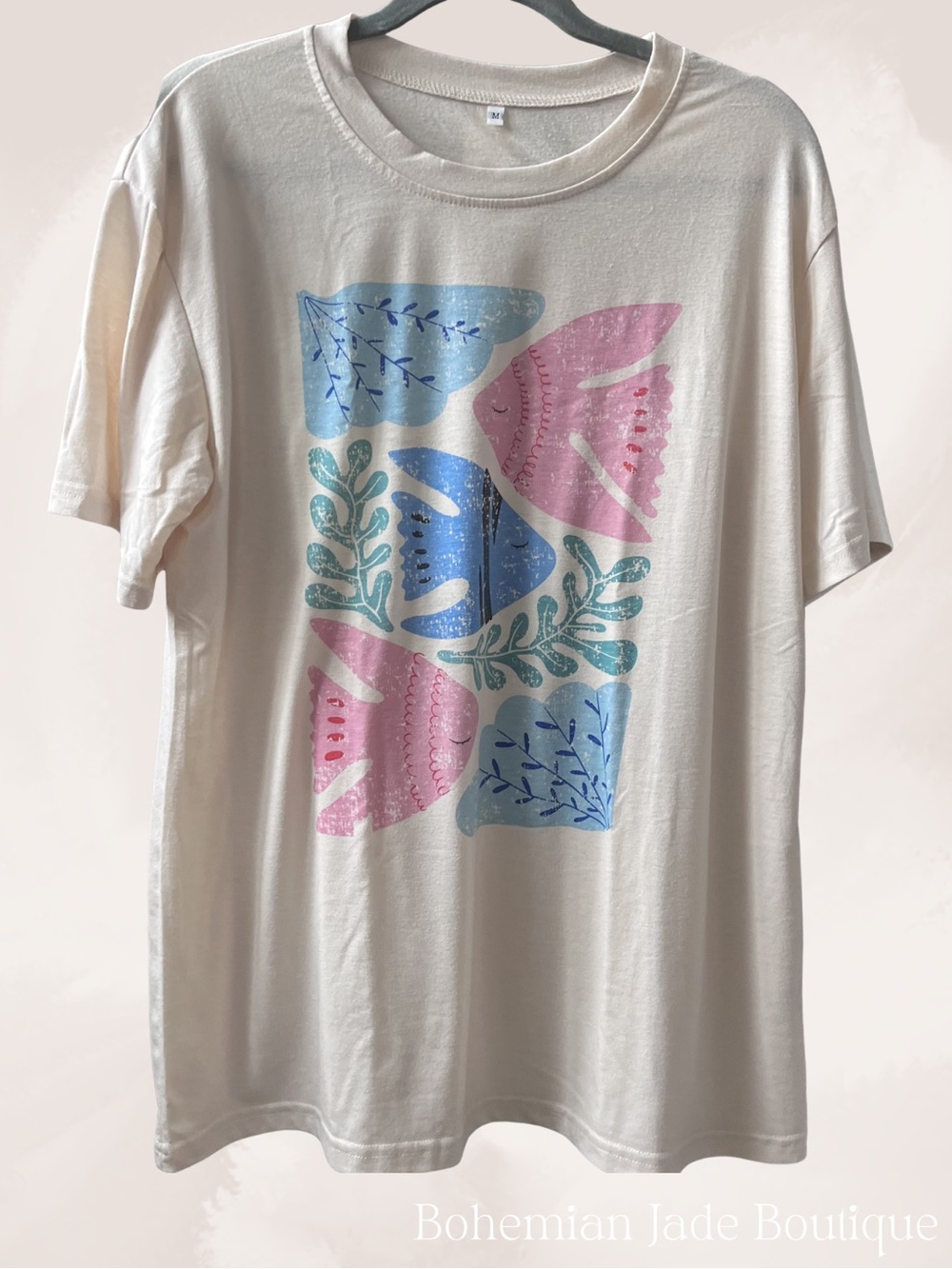 Graphic Fish Tee Women’s Medium Oversized White Coastal Beach Nautical T-Shirt - Picture 2 of 5
